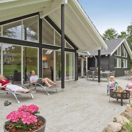 Solbakkevej Hornbaek Xii Hornbæk